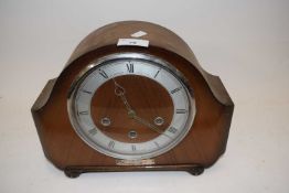 Vintage mantel clock bearing presentation plaque marked "BR Eastern Region"