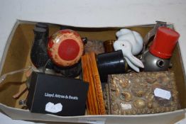 Box of various assorted small ornaments and other items