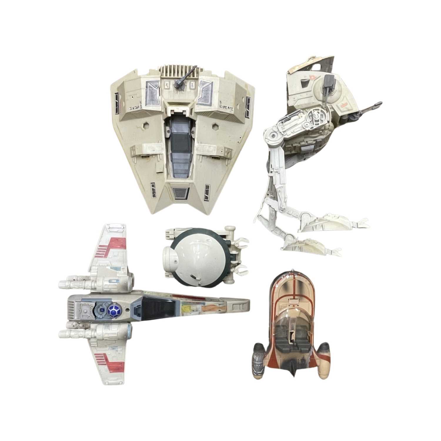 A mixed lot of unboxed Star Wars plastic vehicles, to include: - 1980 Kenner Snowspeeder - 1982