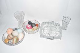 Mixed Lot: Various polished eggs, assorted glass bowls etc