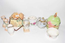 Mixed Lot: Various assorted ceramics to include biscuit barrels, Japanese sugar basin, dressing