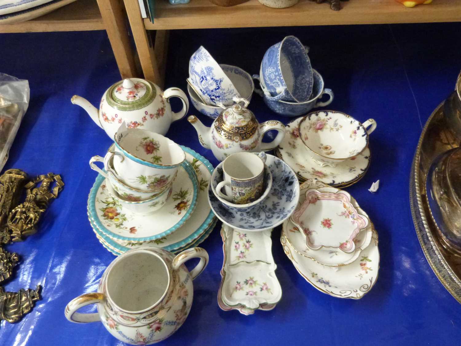 Mixed Lot: Various assorted tea wares