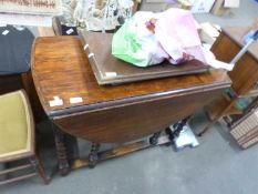 Oak drop leaf table on barley twist legs