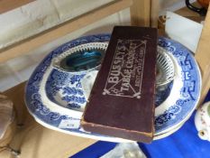 Mixed Lot: Willow pattern meat plate, various small dishes, a Senior Service ashtray and boxed table