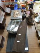 Mixed Lot: Figural wall plaque, various knives, chalk board, cribbage board, assorted ornaments etc