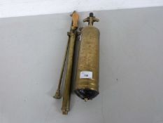 Mixed Lot: Vintage fire extinguisher and other items