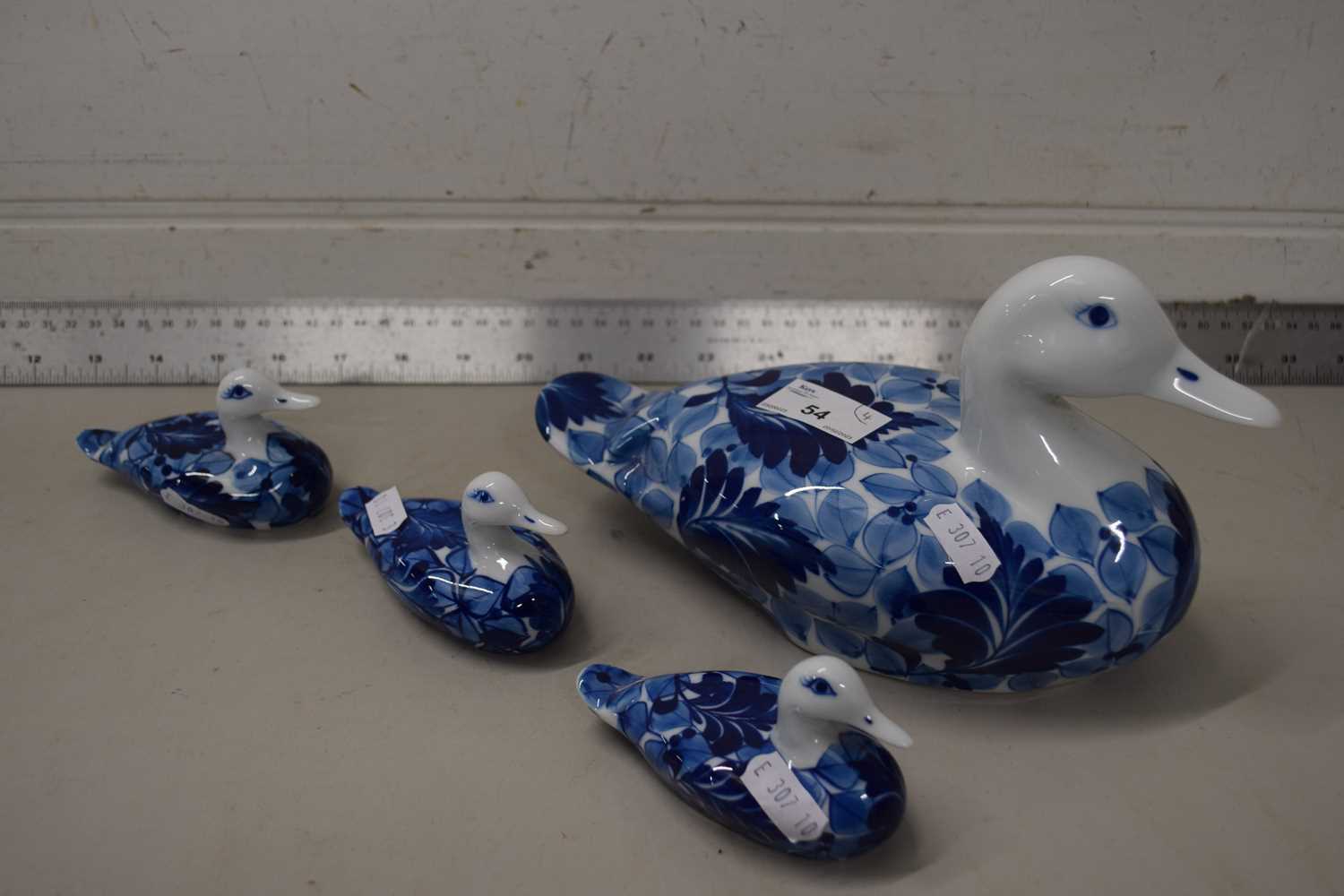 Four modern pottery ducks - Image 2 of 2