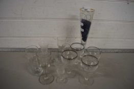 Mixed Lot: Various modern drinking glasses