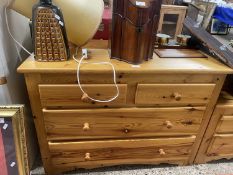 Modern pine four drawer bedroom chest, 96cm high