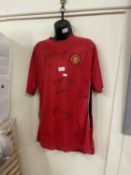 Signed Manchester United football shirt signed Wayne Rooney, Ryan Giggs and others