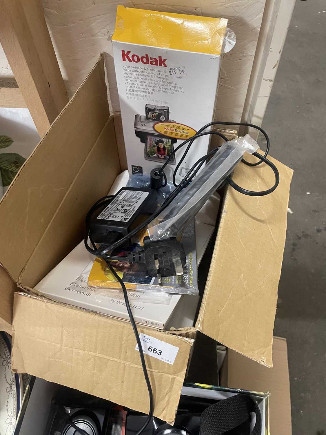 Kodak Easy Share printer dock 6000 and associated books