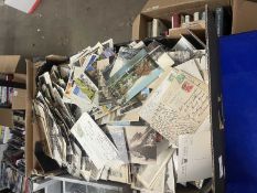 Large box of various assorted postcards