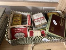 Box containing a quantity of loose cigarette cards