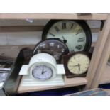 Mixed Lot: Three various mantel clocks and a battery wall clock (4)
