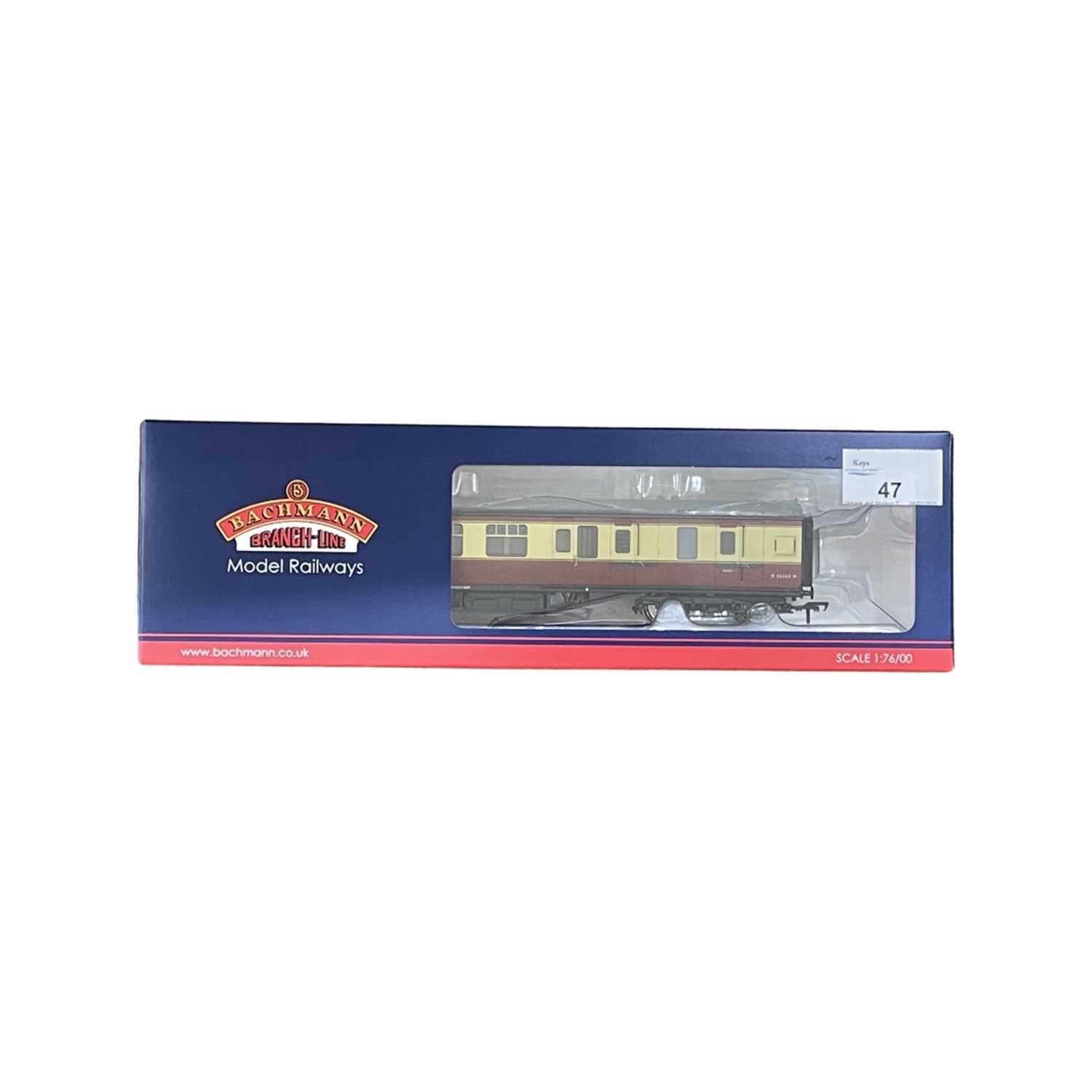 A boxed Bachmann Branch-Line 00 gauge 39-460 LMS 57ft Porthole Coach Corridor Brake Third BR