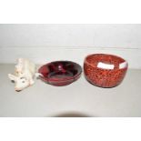 Mixed Lot: Royal Doulton flambe pattern dish, a Beswick model pig and piglet and a further Art Glass