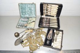 Mixed Lot: Various horse brasses, silver plated cutlery and other items