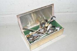 Case of various assorted cutlery