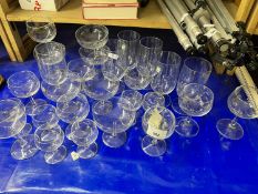 A quantity of assorted drinking glasses