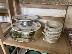 Four ceramic porengas together with two ceramic tazza's and a collectors plate