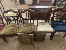 A pair of Victorian balloon back dining chairs together with two further bar back dining chairs (4)