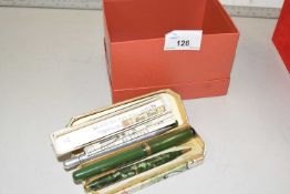 A collection of vintage pens to include Conway Stewart