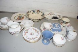 Mixed Lot: Various ceramics to include Minton Spring Flowers tea wares, various decorated bowls,