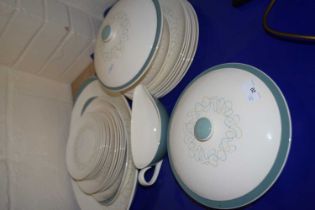 Quantity of Royal Doulton Tracery dinner wares