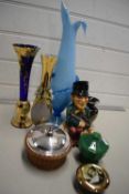 Mixed Lot: Various glass vases, ornaments