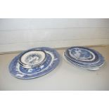Mixed Lot: Various blue and white plates and others
