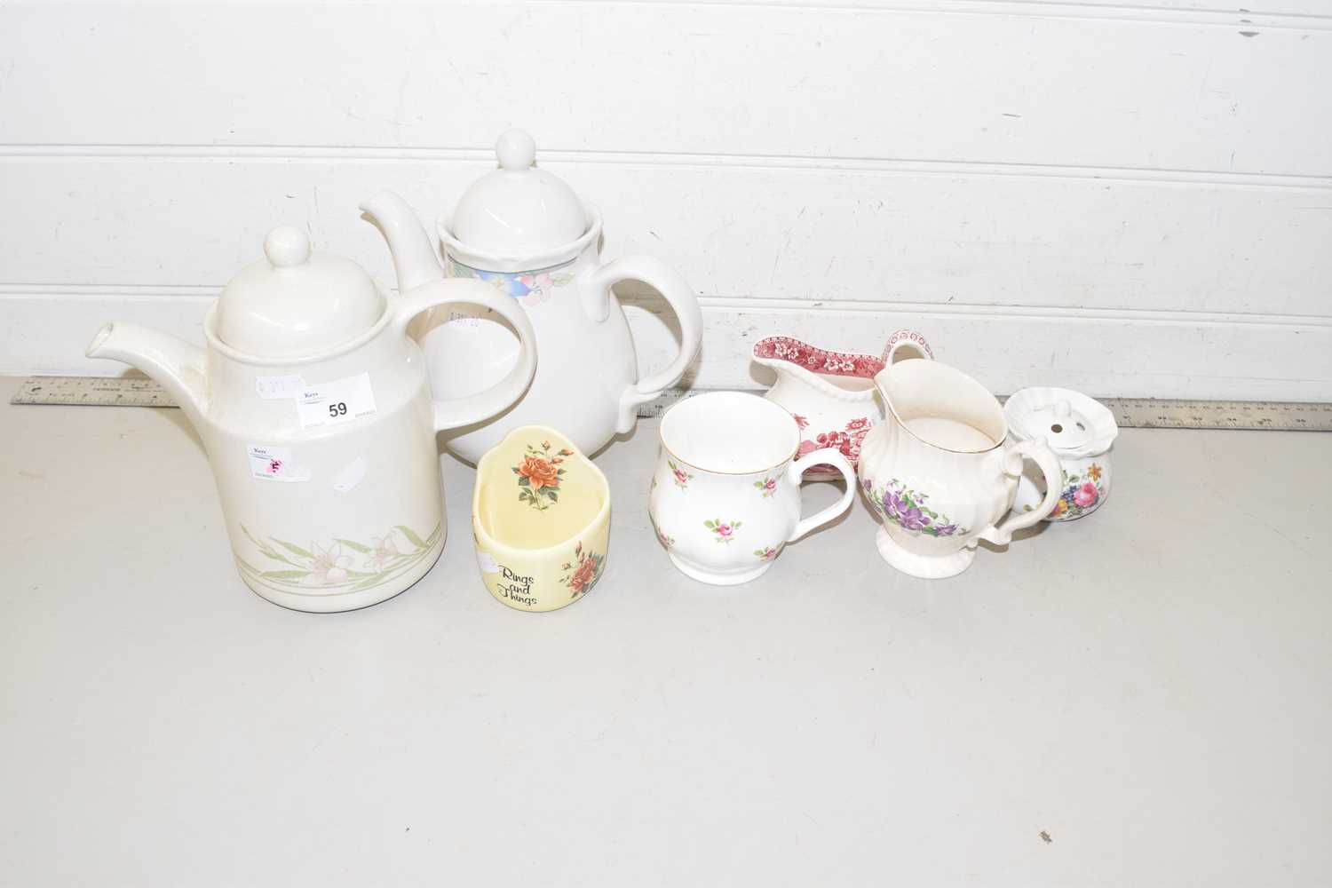 Mixed Lot: Various teapots, jugs etc