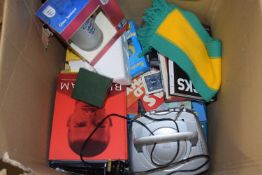 Mixed Lot: Sporting items, books, CD player etc