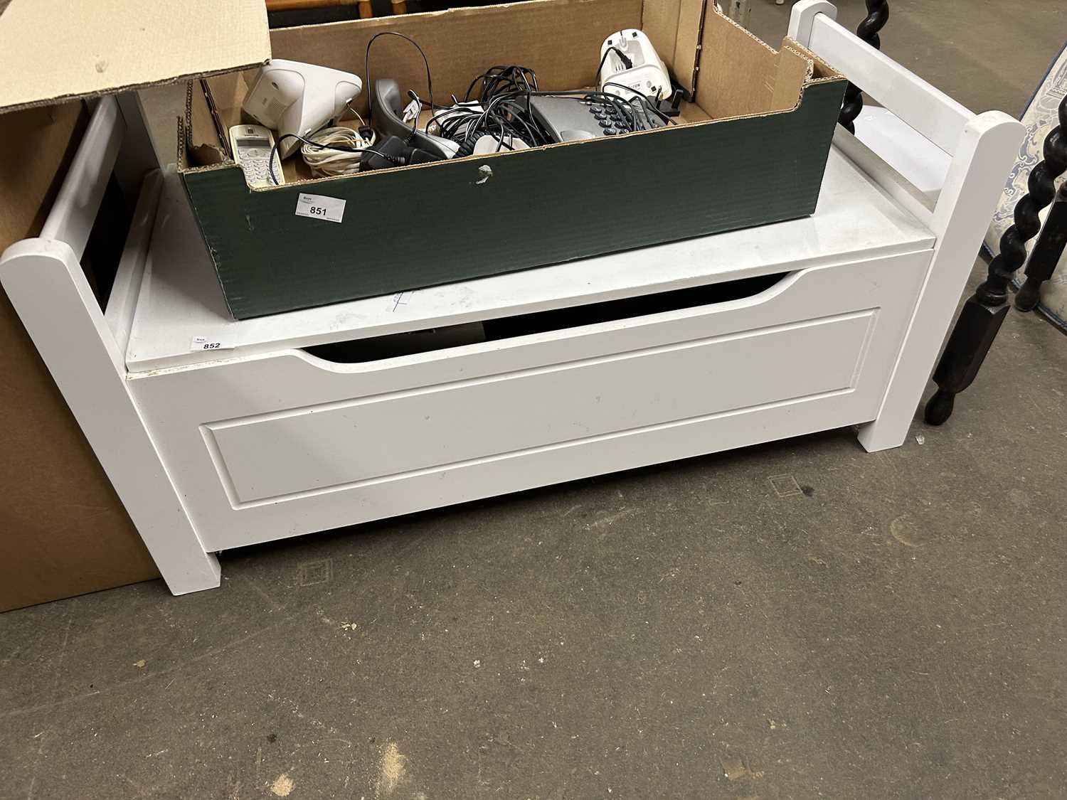 White melamine storage bench, 89cm wide