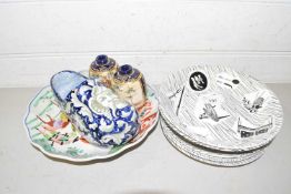 A quantity of Ridgway Pottery home maker plates and bowls, ceramic clog and a pair of small