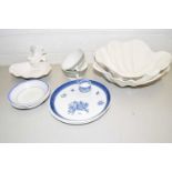 Mixed Lot: Various assorted ceramics to include large leaf formed bowls, various blue and white