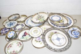 Mixed Lot: Continental porcelain and metal mounted serving trays, coasters and other similar items