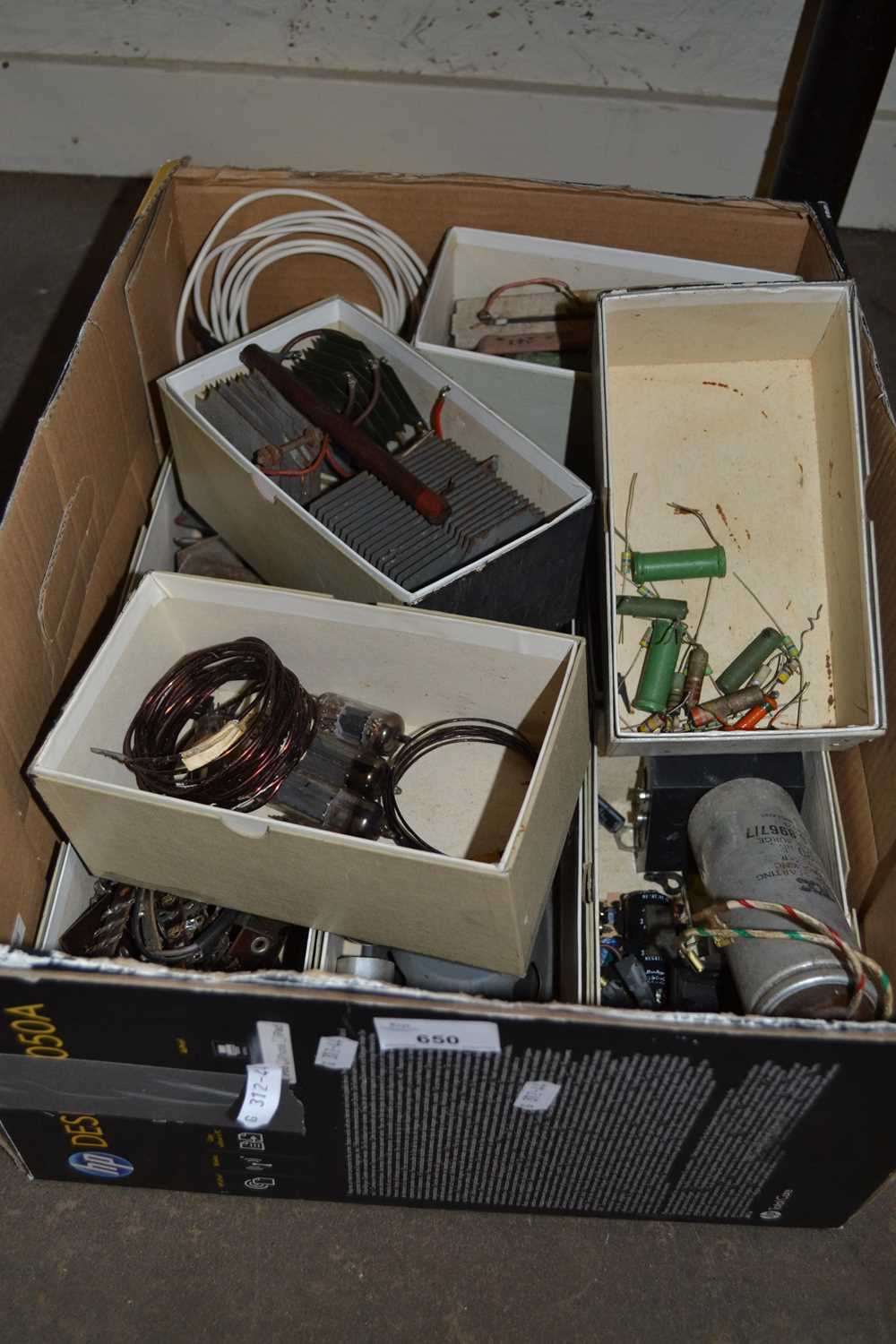 Quantity of assorted workshop electrical items