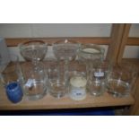 Quantity of mixed glass ware