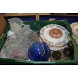 Mixed Lot: Assorted glass kitchen ware, dinner plates and others