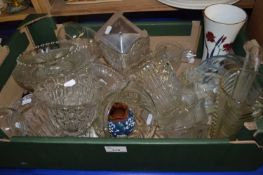 Mixed lot of assorted mid 20th Century pressed glass vases and others