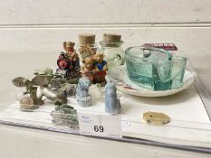 Mixed lot to include small Wade Whimsey ornaments, various other small animal ornaments etc