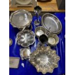 Mixed Lot: Various assorted silver plated wares to include tazza, various dishes, pair of stem vases