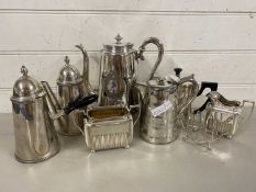 Mixed Lot: Various assorted silver plated wares to include chocolate pot, tea wares, toast rack etc