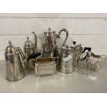 Mixed Lot: Various assorted silver plated wares to include chocolate pot, tea wares, toast rack etc