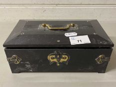 Small jewellery box and a quantity of assorted costume jewellery