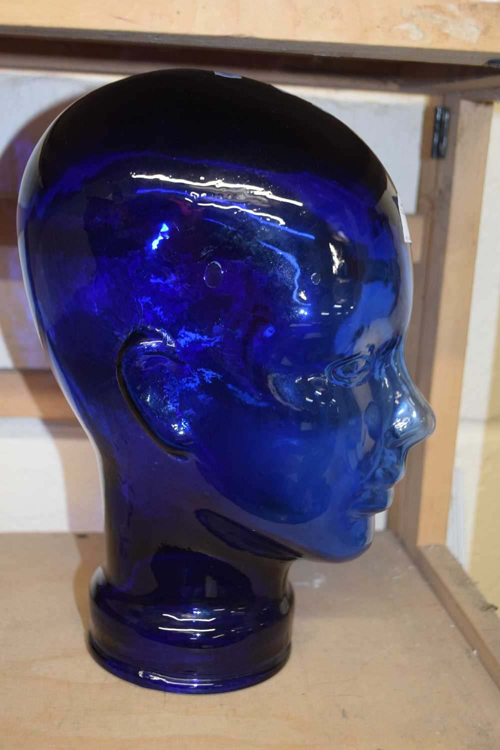 A blue glass head - Image 2 of 2