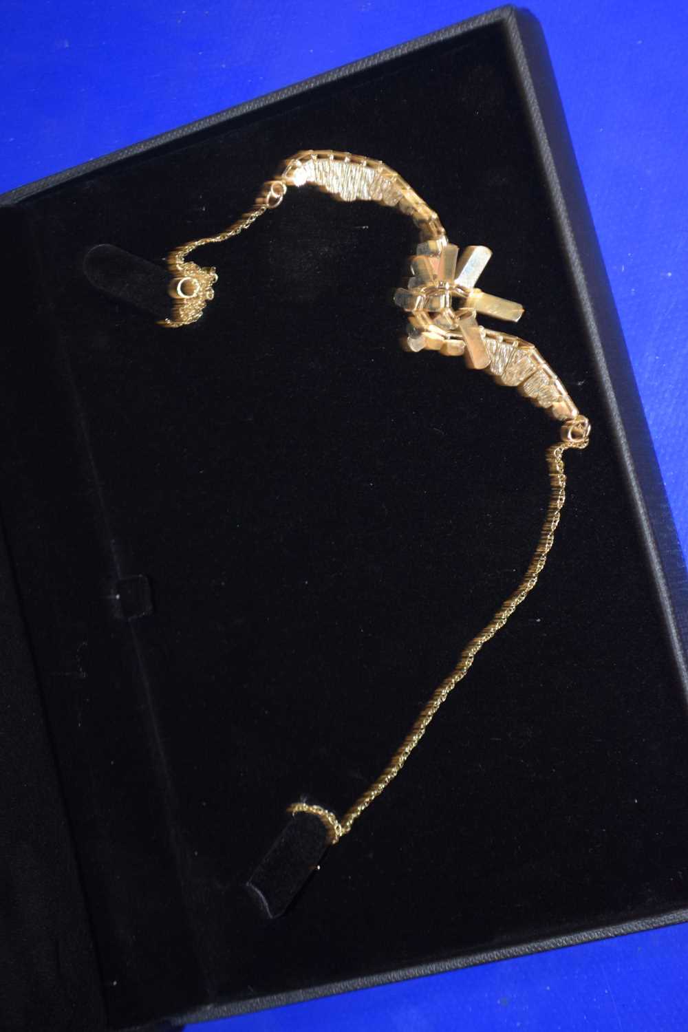 A cased H Samuel necklace