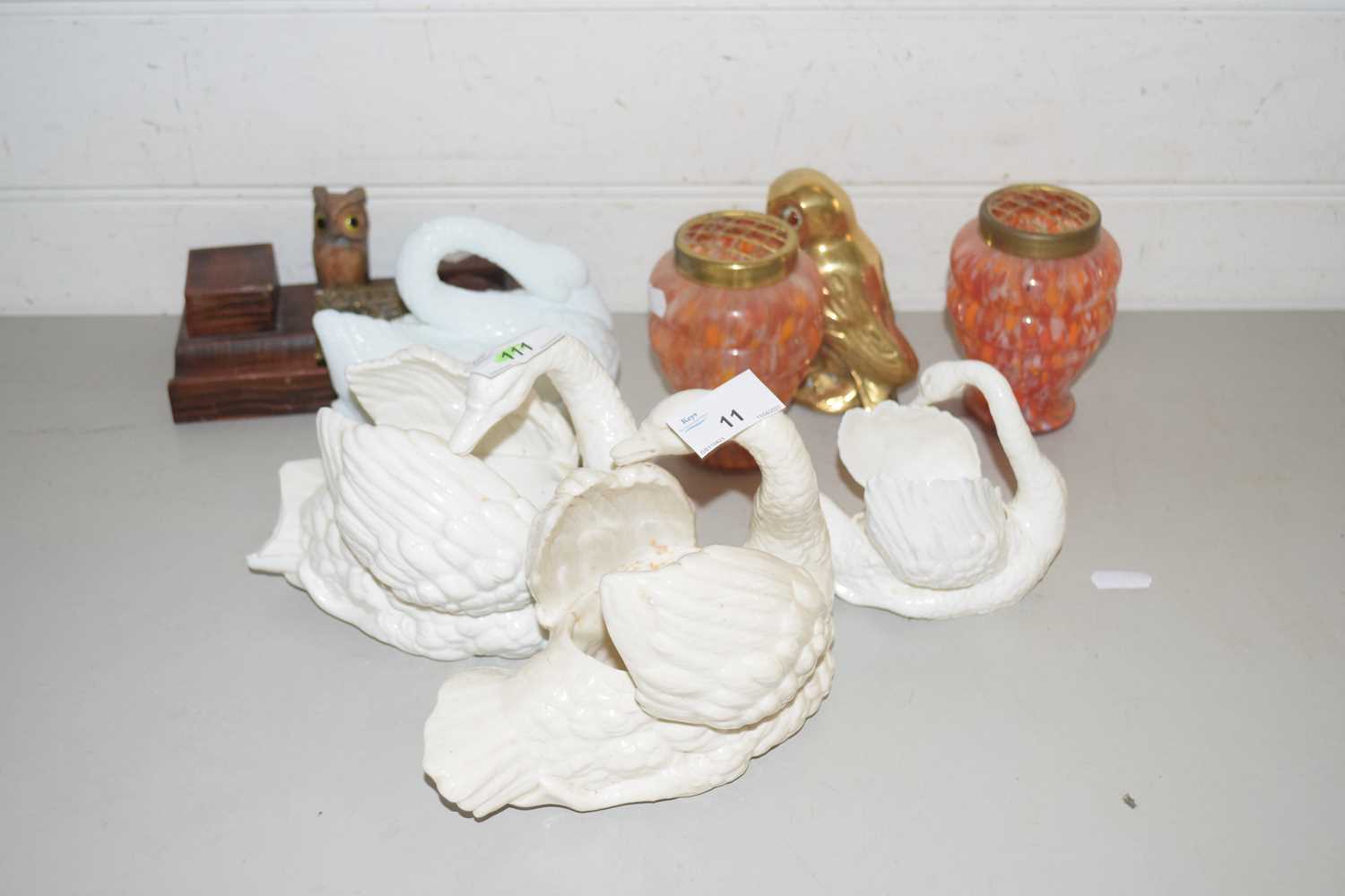 Mixed Lot: Porcelain model swans, small milk glass swan shaped container, pair of mottled glass