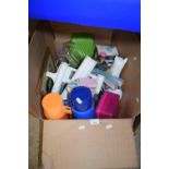 Box of various modern kitchen and home wares