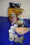 Mixed Lot: Various novelty teapots, small wall mirror, cookie jar etc